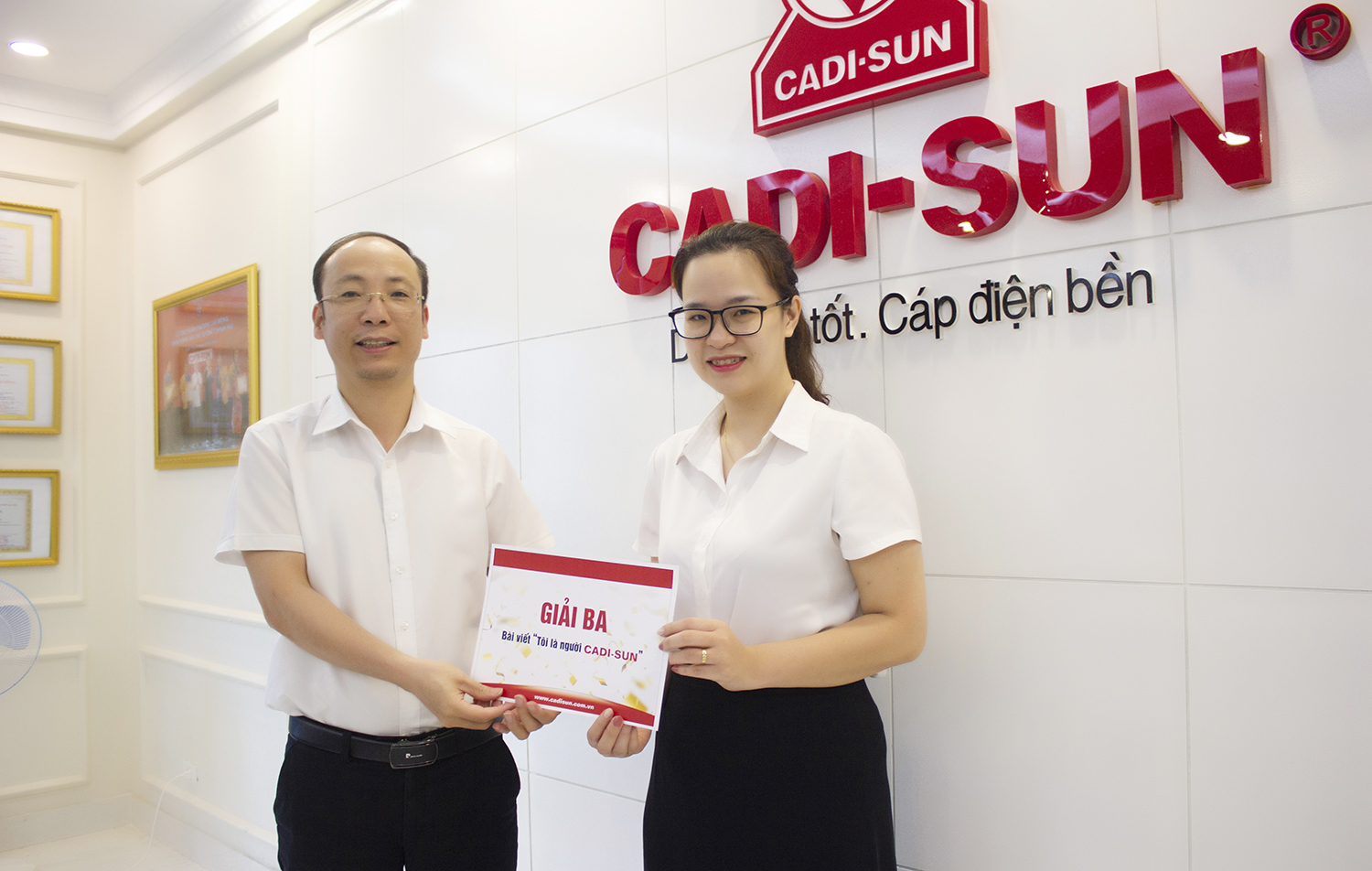 Người CADI-SUN nhận thưởng "Tôi là người CADI-SUN"