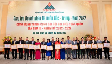 Bằng khen của VCCI cho CADI-SUN và Chủ tịch HĐQT/TGĐ Phạm Lương Hòa 
