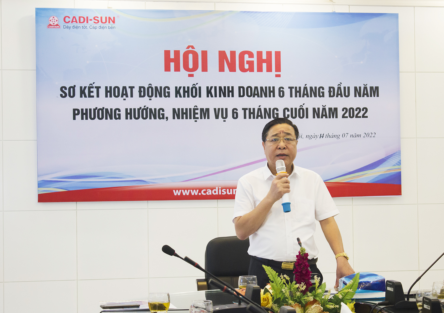 Chùm ảnh: Sơ kết 6 tháng đầu năm 2022 các khối VPCT và Nhà máy