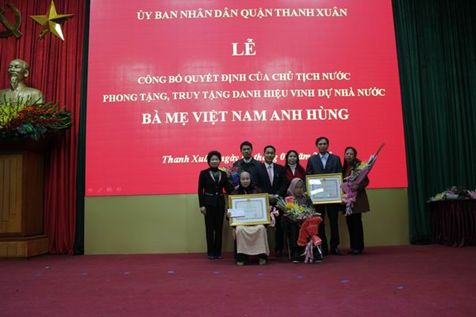 Công ty CADI-SUN phụng dưỡng các Mẹ Việt Nam Anh Hùng 